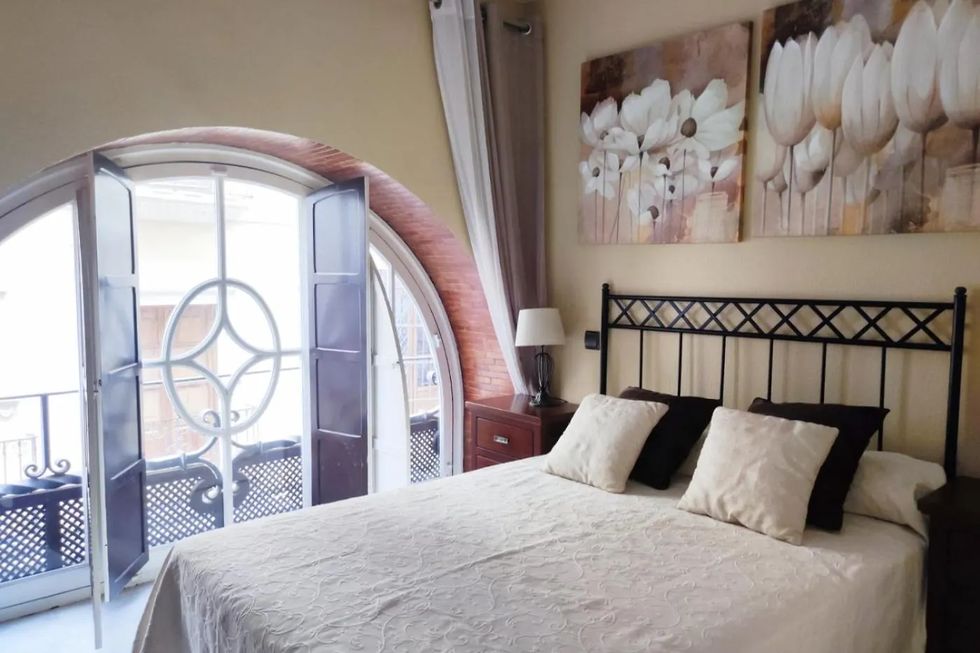 Bohemian Apartment Seville 0*,
